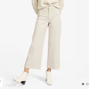 Everlane Lightweight Wide-Leg Crop Chino
